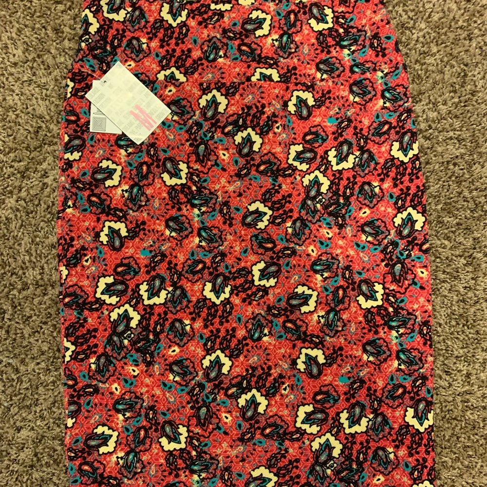 LuLaRoe Cassie skirt NWT!!
